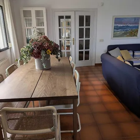 La Raigada Maravilloso A Pie De Playa